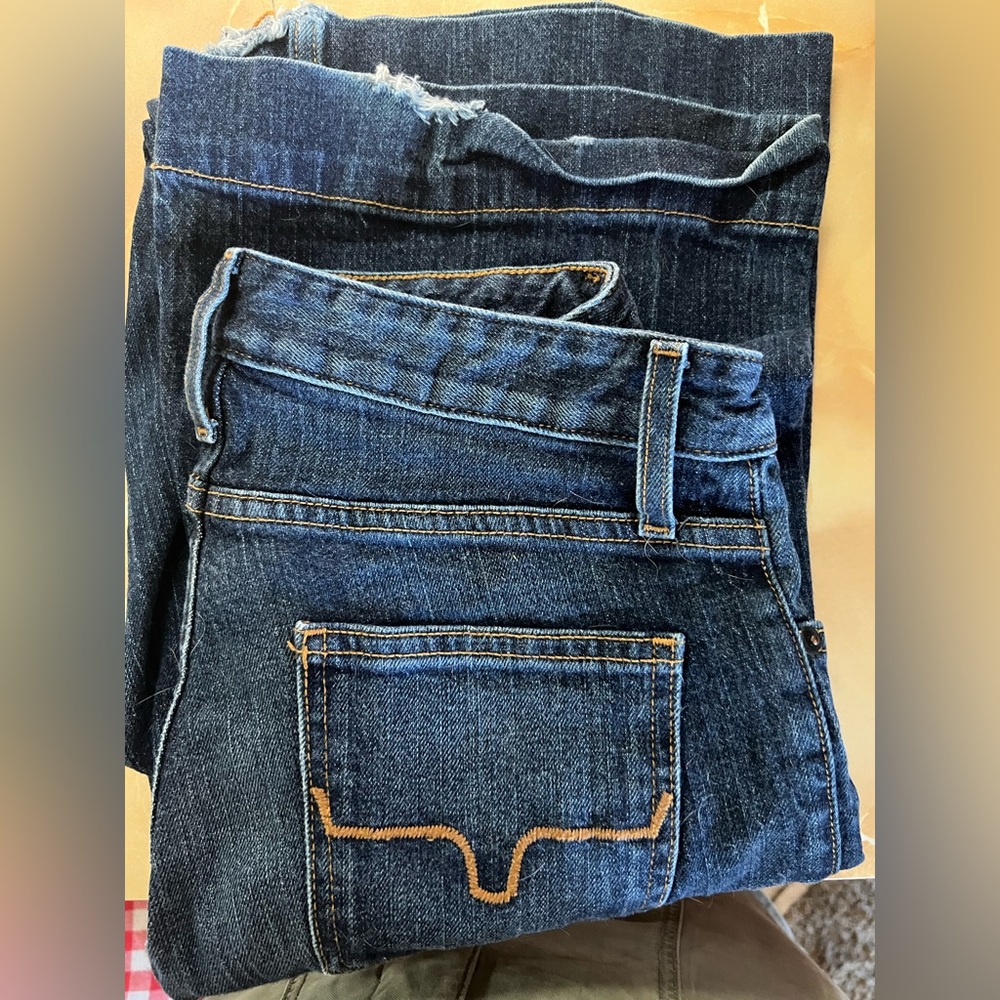 Kimes Ranch Blue flare Leg Jeans 6/34